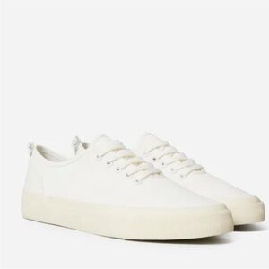 Everlane Women's Sneakers in White and Cream - size 9.